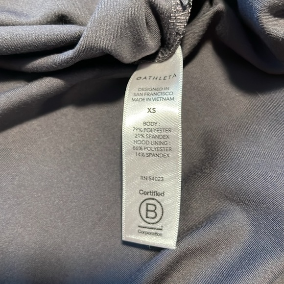 EUC Athleta Glacier handkerchief hoodie poncho - extra small - Picture 10 of 13